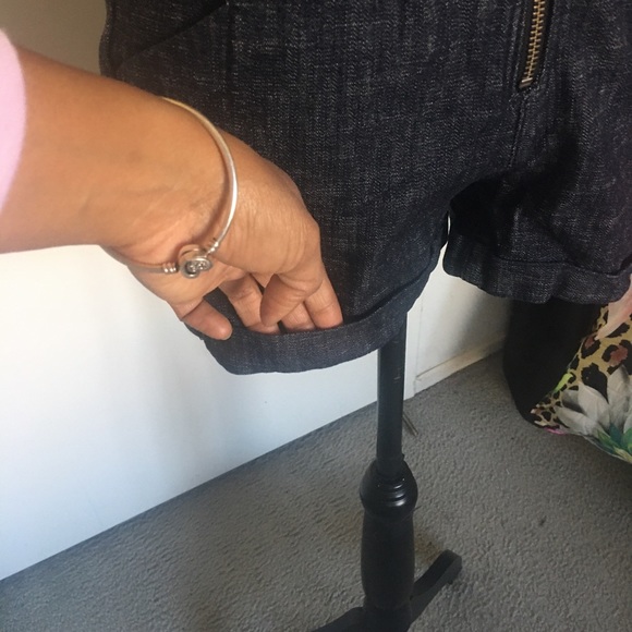 🚨5/$20 Sexy high-waisted dark denim zip-up shorts - Picture 14 of 14